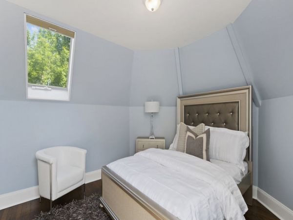 Hamptons Six Bedroom Luxurious Vacation Villa