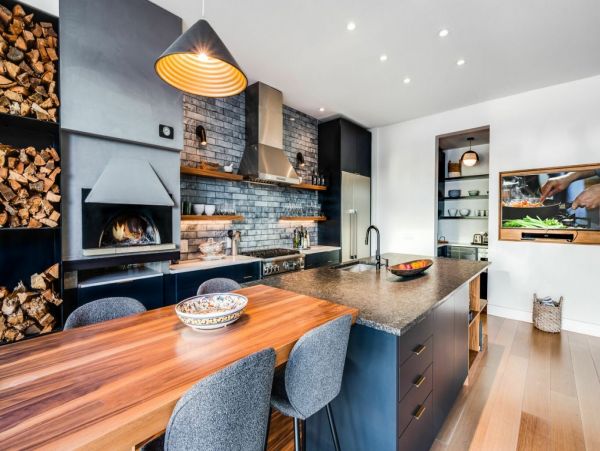 Bay View Four Bedroom Rental Home in The Hamptons