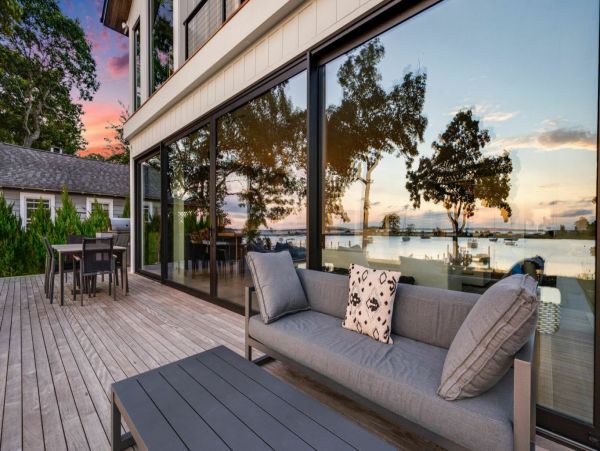 Bay View Four Bedroom Rental Home in The Hamptons