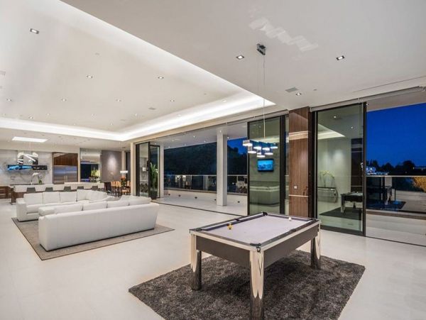 Los Angeles Home 993054
