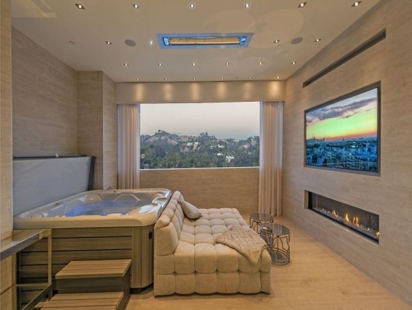 Los Angeles Home 993056