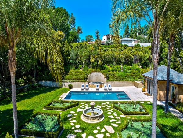 Los Angeles Home 993057