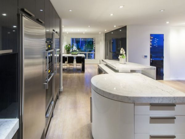 Los Angeles Home 993060