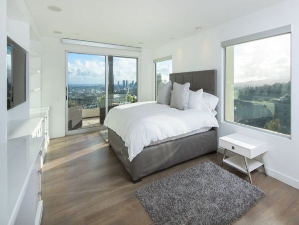 Los Angeles Home 993060