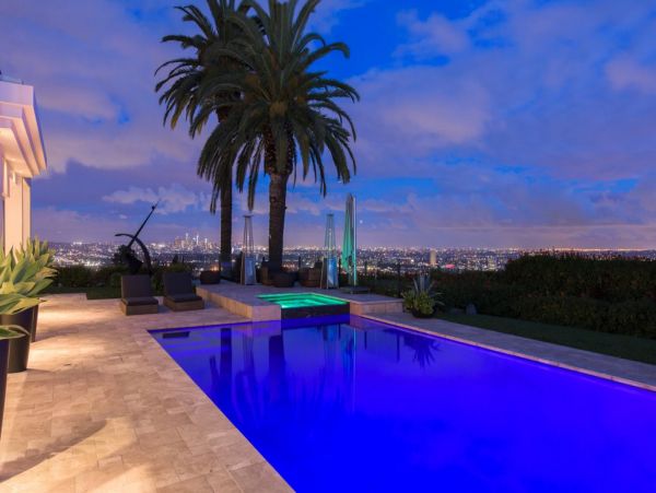 Los Angeles Home 993060