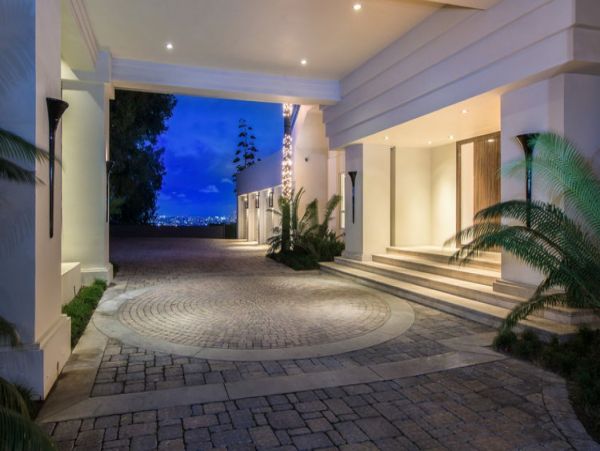 Los Angeles Home 993060