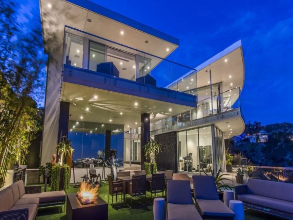 Los Angeles Home 993061