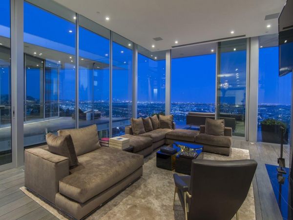 Los Angeles Home 993061