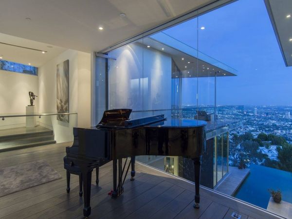 Los Angeles Home 993061