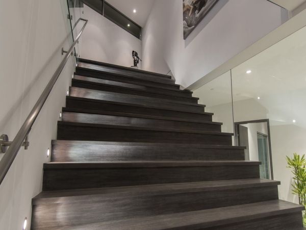 Los Angeles Home 993061