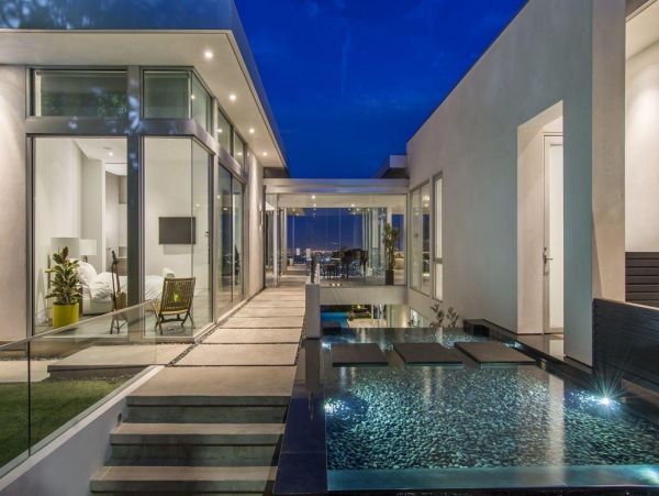 Los Angeles Home 993061