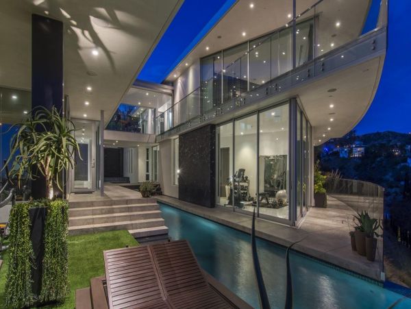 Los Angeles Home 993061