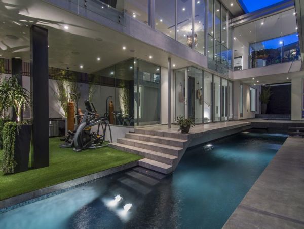 Los Angeles Home 993061