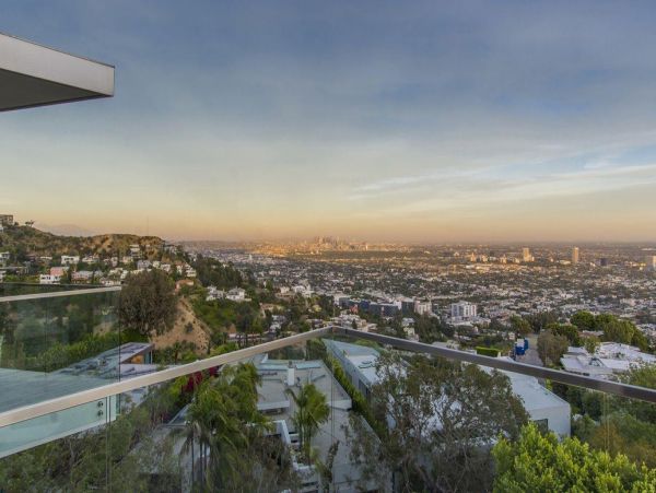 Los Angeles Home 993061