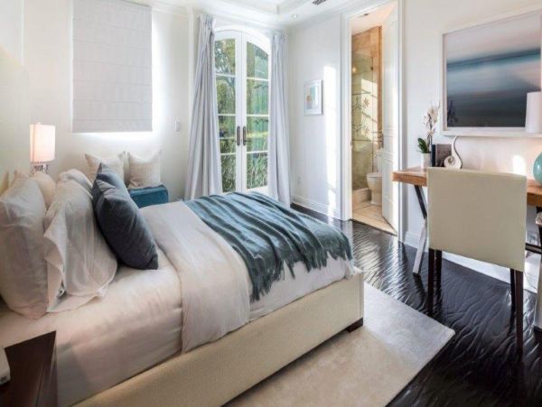 Los Angeles Home 993062