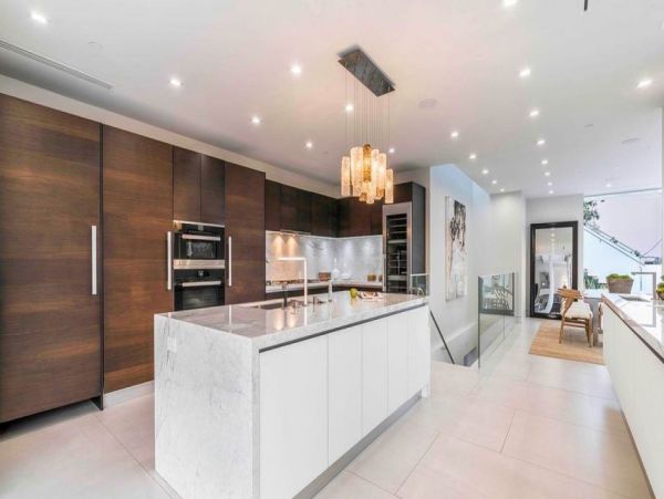 Los Angeles Home 993063