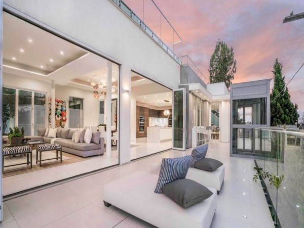 Los Angeles Home 993063