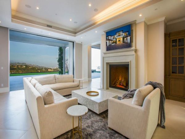 Los Angeles Home 993064
