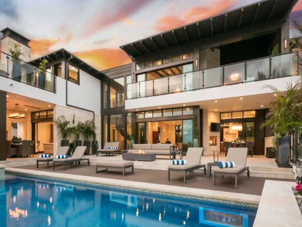 Los Angeles Home 993065