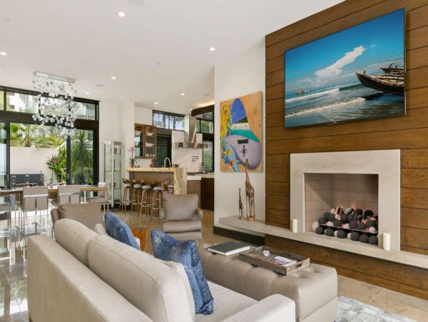 Los Angeles Home 993065