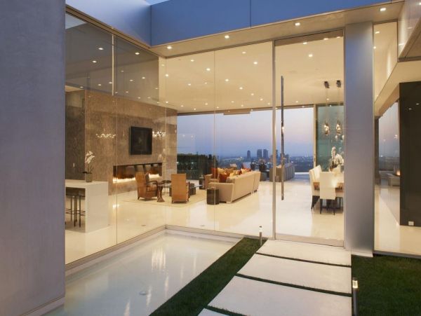 Los Angeles Home 993066