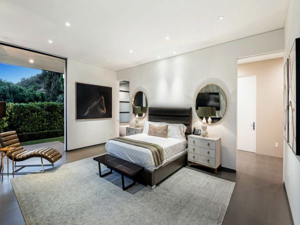 Los Angeles Home 993067
