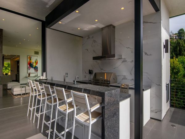 Los Angeles Home 993067