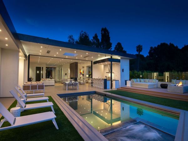 Los Angeles Home 993067