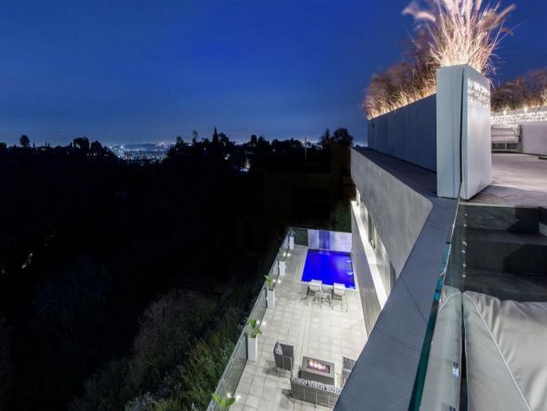 Los Angeles Home 993070