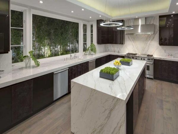 Los Angeles Home 993071