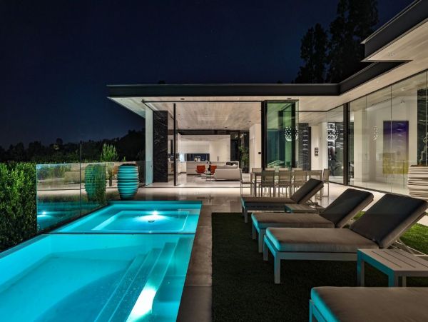 Los Angeles Home 993072