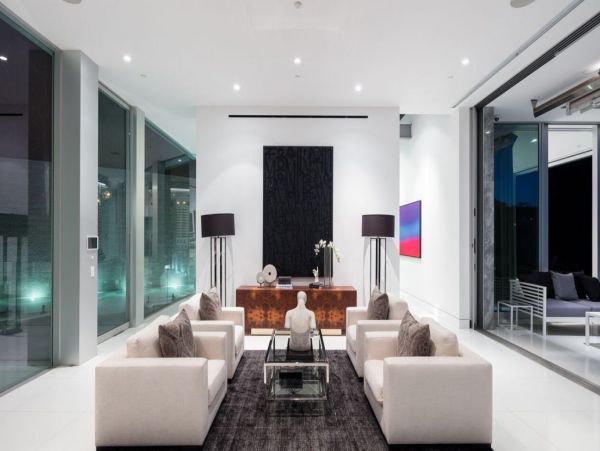 Los Angeles Home 993073