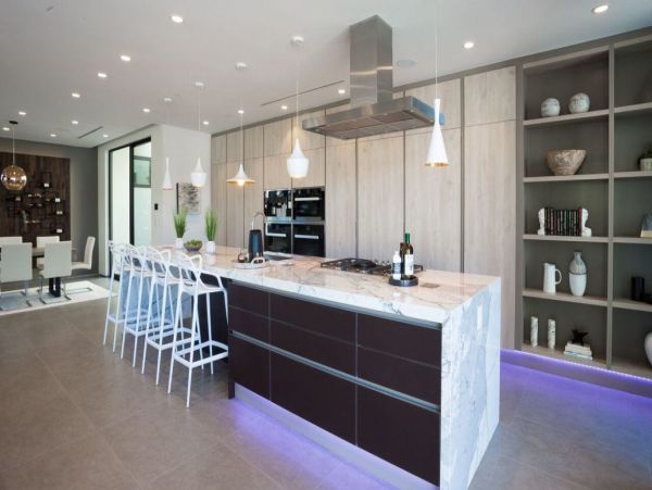 Los Angeles Home 993074