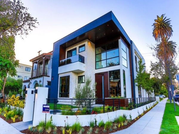 Los Angeles Home 993074