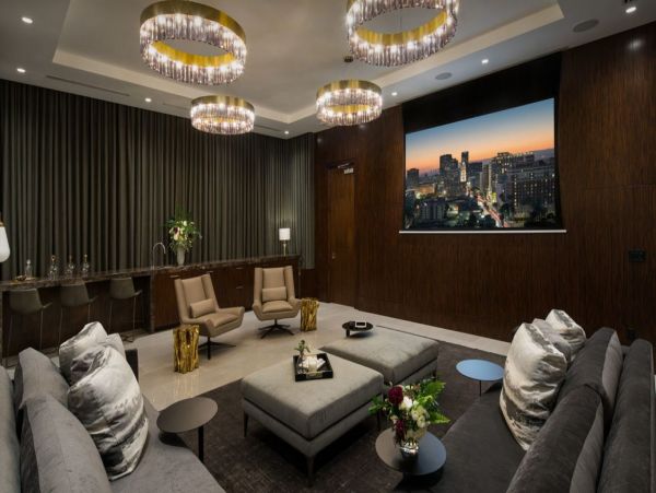 Los Angeles Home 993075