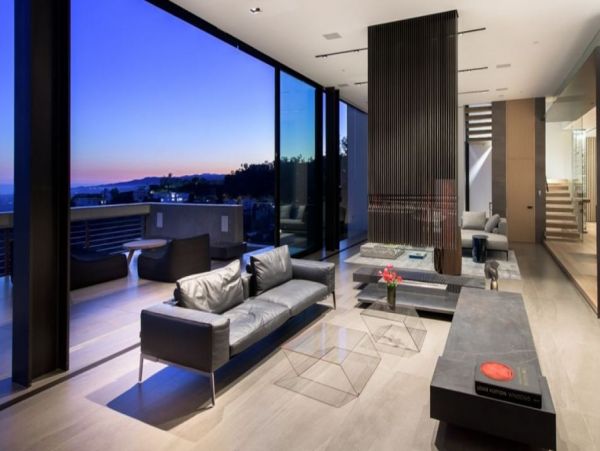 Los Angeles Home 993076