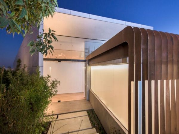 Los Angeles Home 993076