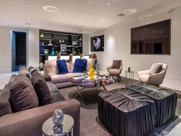Exquisite West Hollywood 3 Bedroom Villa with Pool