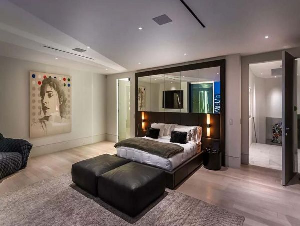 Exquisite West Hollywood 3 Bedroom Villa with Pool