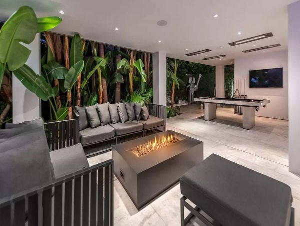 Exquisite West Hollywood 3 Bedroom Villa with Pool