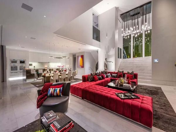 Exquisite West Hollywood 3 Bedroom Villa with Pool