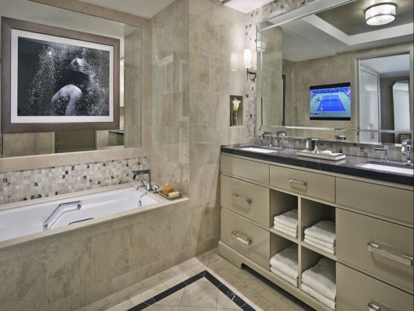 Glorious Beverly Hills Residence 2 Bedrooms & Fireplace