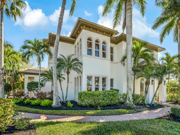 Naples Vacation Home With Private Pool Sleeps 7 Guests