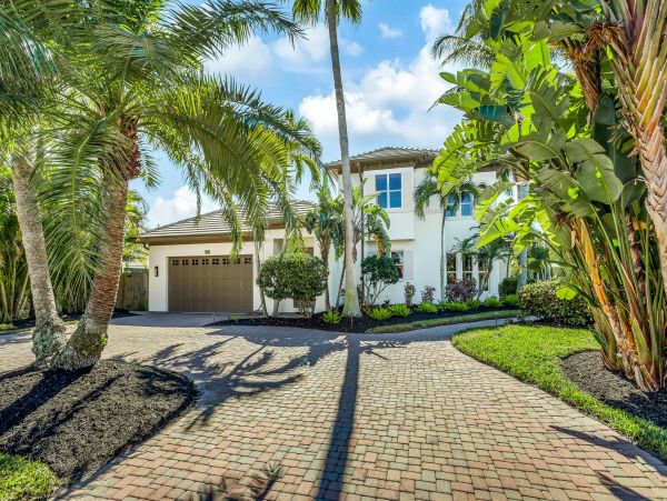 Naples Vacation Home With Private Pool Sleeps 7 Guests