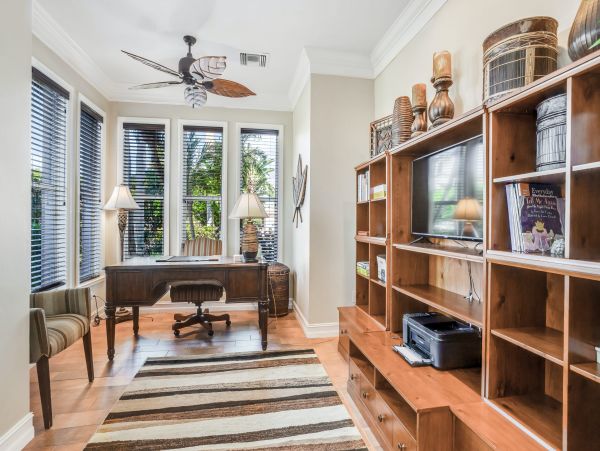 Naples Vacation Home With Private Pool Sleeps 7 Guests