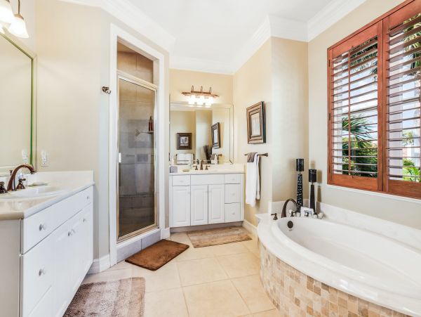 Naples Vacation Home With Private Pool Sleeps 7 Guests