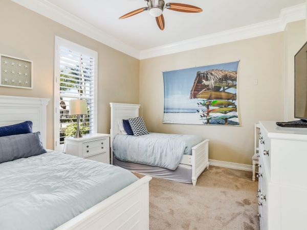 Naples Vacation Home With Private Pool Sleeps 7 Guests