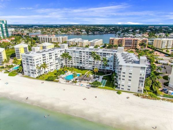 Gulf Views Galore! Vacation Rental Condo In Naples 4 Guests