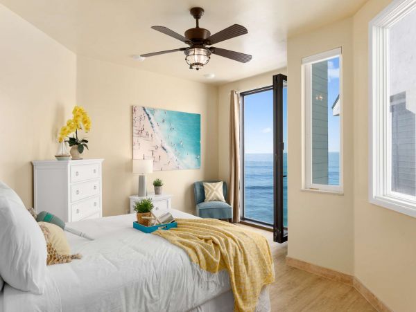 Luxurious 9-Bedroom Beachfront Oasis in Oceanside
