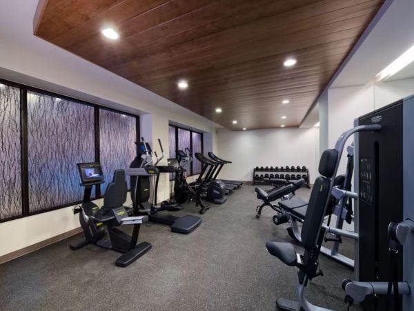 Two Bedroom Lionshead Vacation Condo Sleeps 6 Walk to Lifts